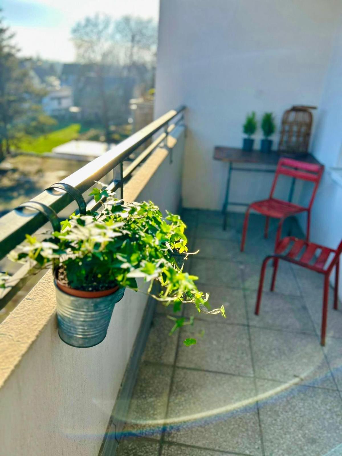 Feelslikehome - Wunderschoene Und Zentrale Wohnung Mit Balkon&Parkplatz Bochum Exterior photo